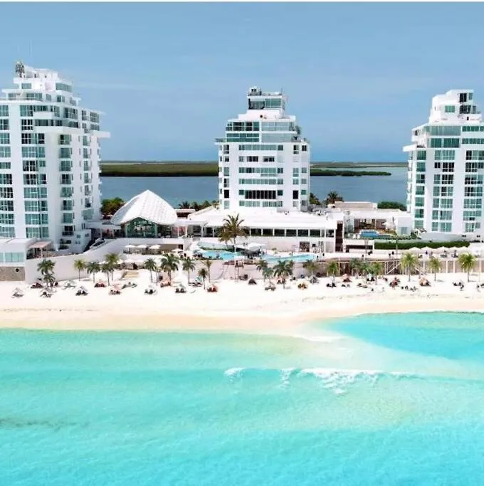 Estudio 4 Sobre Playa, Alberca, Gimnasio, Jacuzzi Cancun 0*,