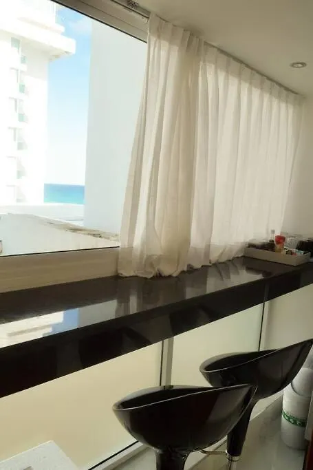 Estudio 4 Sobre Playa, Alberca, Gimnasio, Jacuzzi Cancun 0*,  Mexico